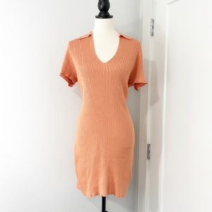 Abercrombie and Fitch Large Orange V-Neckline Ribbed Short Sleeve Sweater Dress
